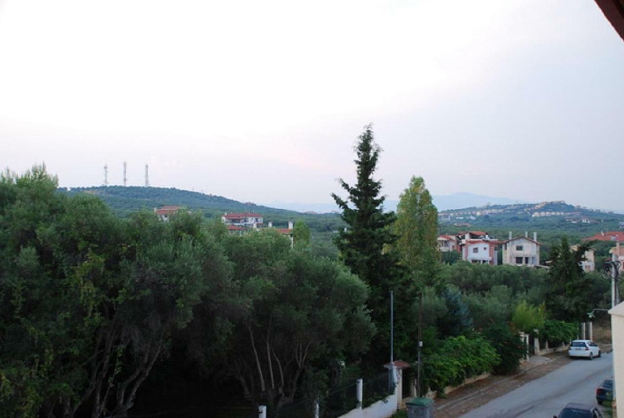 Alexandros Maisonettes Nea Moudania Buitenkant foto