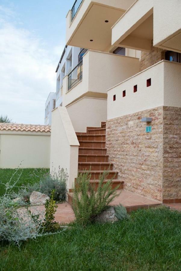 Alexandros Maisonettes Nea Moudania Buitenkant foto
